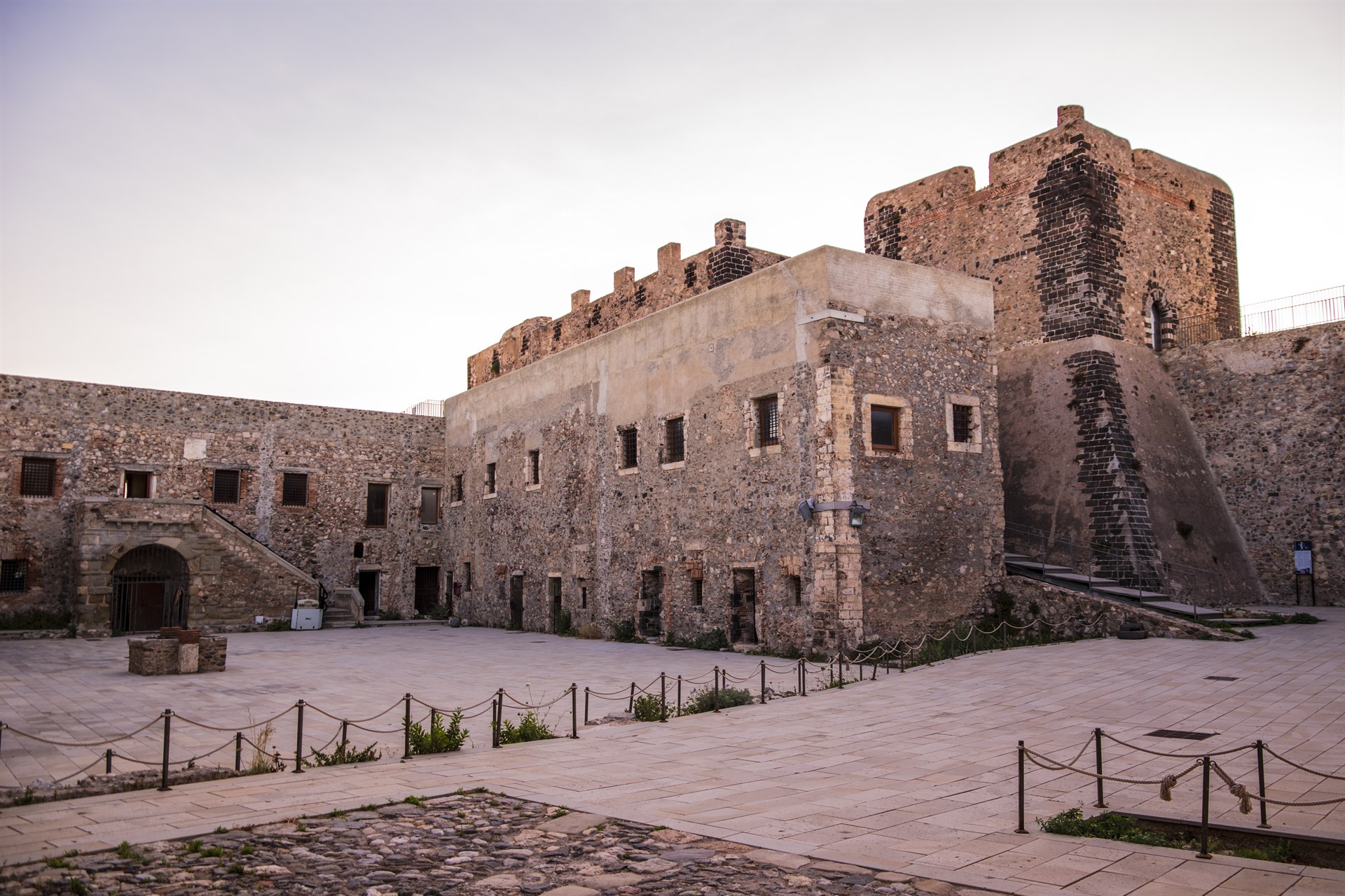 Guide to Milazzo, Sicily The Thinking Traveller